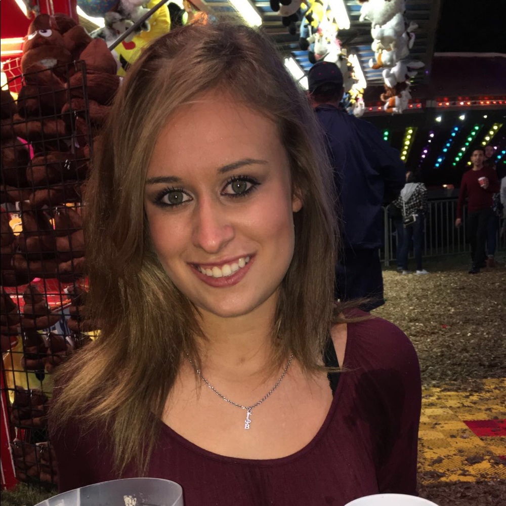 Meet your Posher, Kayla